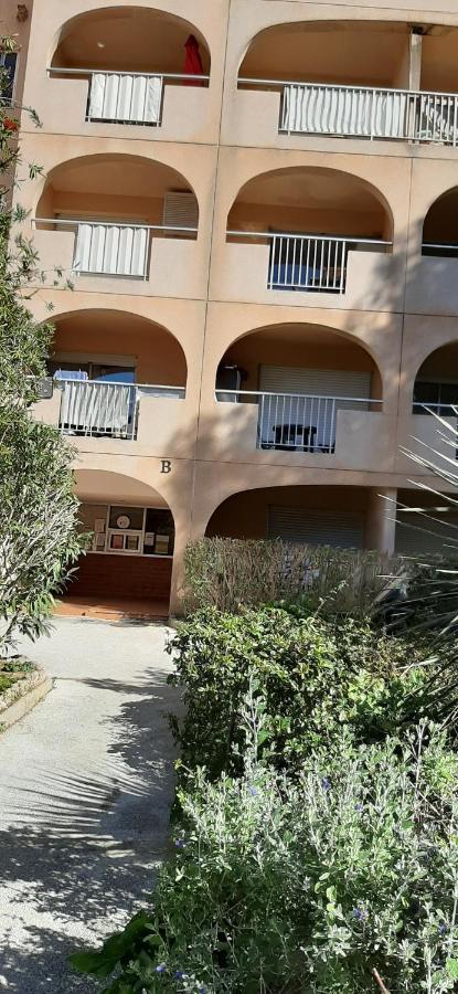 Les Iles D'Or Au Port De Hyeres Grand Studio Climatise Exterior photo